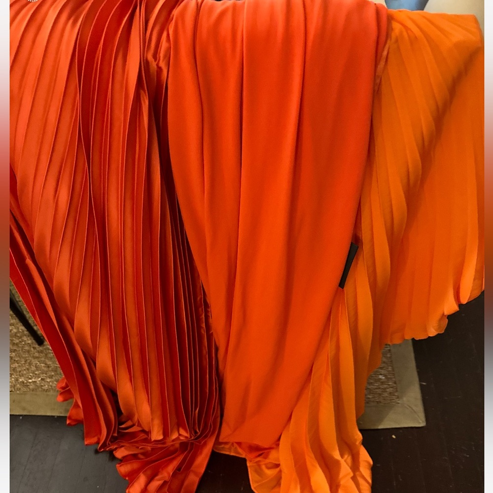 MAC DUGGAL Leena Pleated Lace-Up Satin Gown - Picture 9 of 11